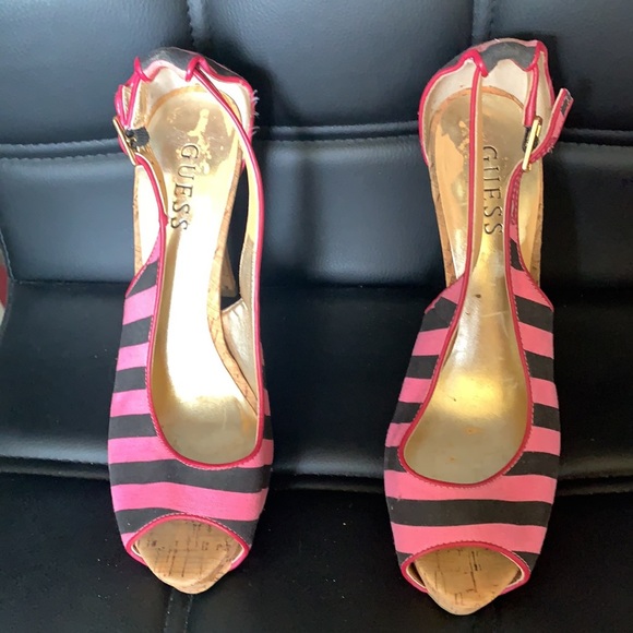 Guess Navy/Pink striped Open toe pump Size 8 - Picture 5 of 6
